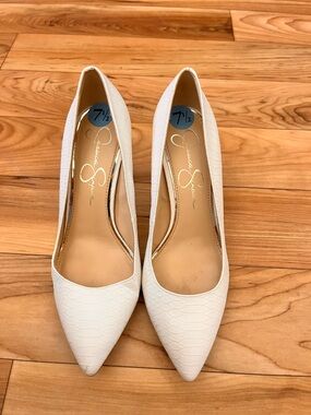 Jessica Simpson White Pointed Toe Pumps with Subtle Textured Finish